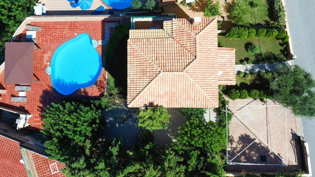 הרסוניסוס Neriides Villas מראה חיצוני תמונה