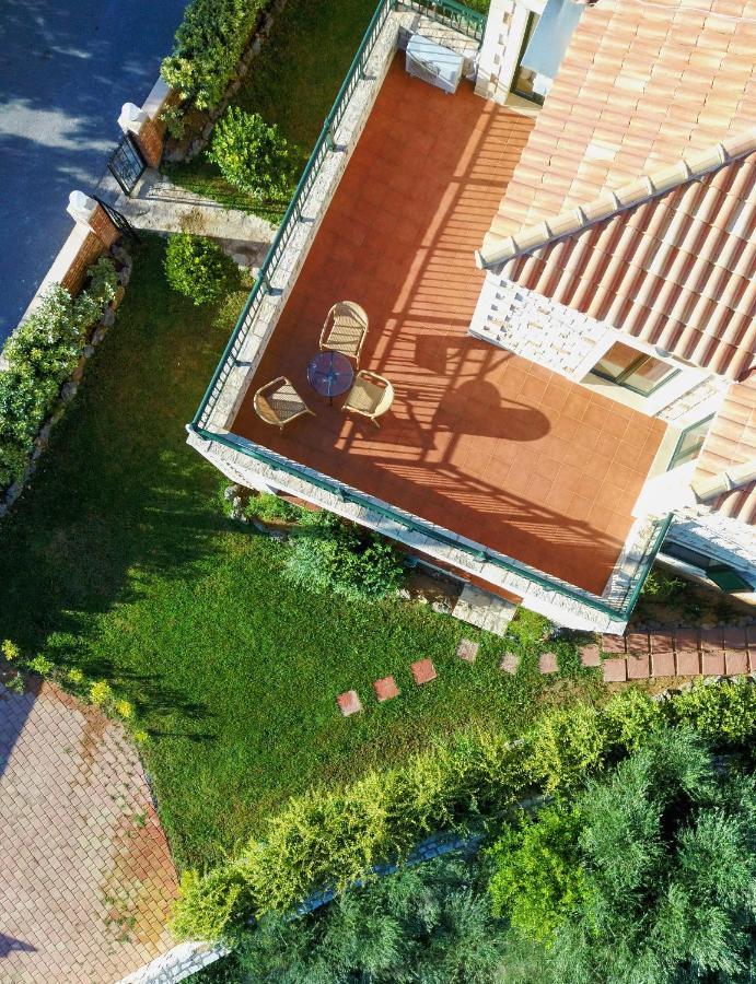 הרסוניסוס Neriides Villas מראה חיצוני תמונה